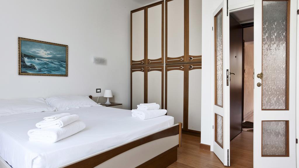 Italianway-Piazza Firenze Apartman Milánó Kültér fotó